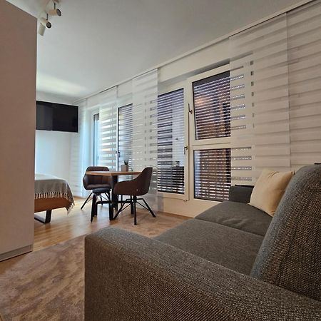 High Class - Design Apartment - Favorite Place - Full Equipment - Public Transport Nuremberg Ruang foto
